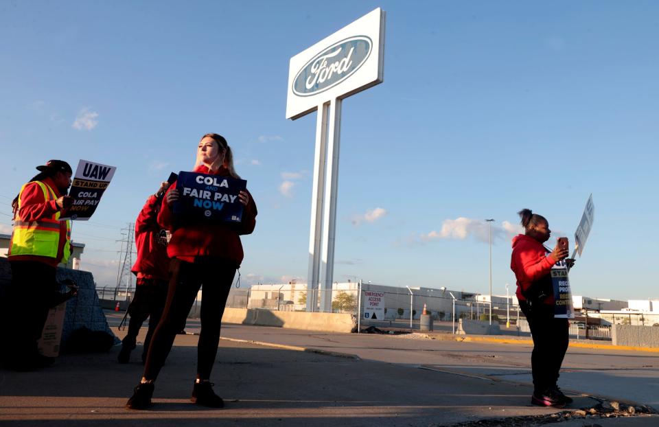 Striking Ford Motor Company workers outside of gate 9 at the Michigan Assembly in Wayne where the Ford Bronco is made take their shift on the strike line on Friday, Sept. 15, 2023.